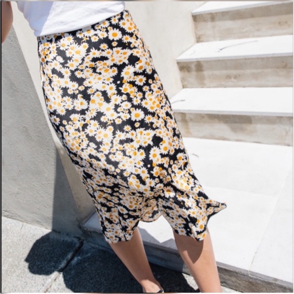 Floral Daisies Midi Skirt Black Cream Yellow Size Medium - Picture 7 of 9